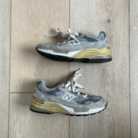 New Balance 992 - Picture 1 of 9